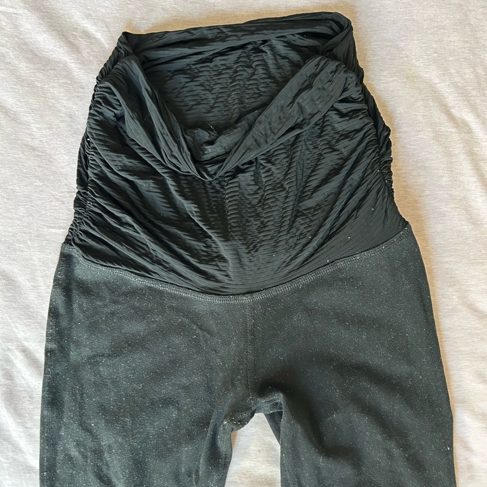 Beyond the Bump Black Maternity Leggings - Picture 2 of 7
